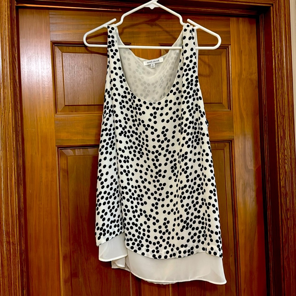 Woman’s dressy top